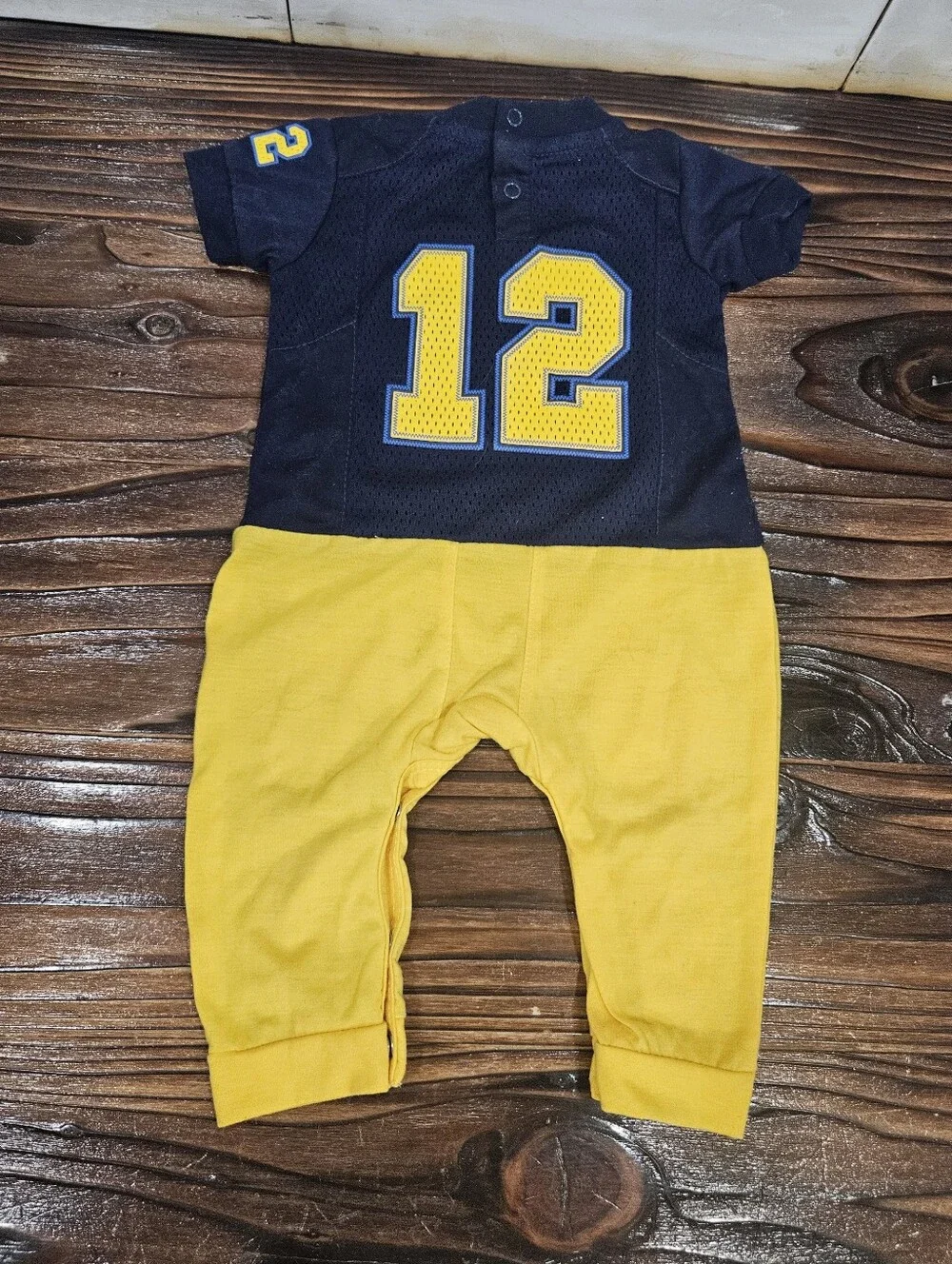0-3 Month Infant Big 10 Univerisety Of Michigan Wolverines Jumper